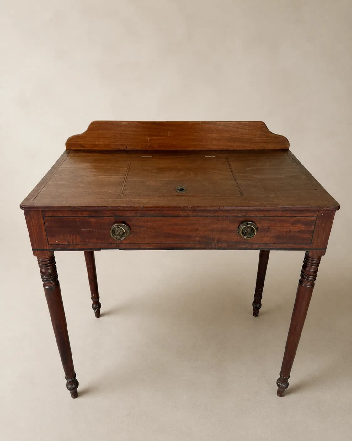 Kaptafel met opklapbare spiegel